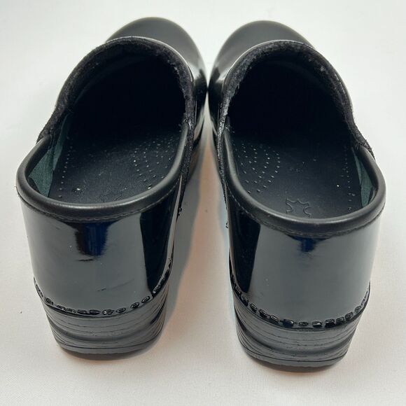 Dansko Professional Black Patent Leather Clog EU 39 US 8.5-9 - Picture 10 of 16